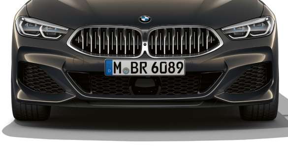 BMW M850i xDrive Gris Dravit metálico, faldón delantero. BMW M850i xDrive Gris Dravit metálico, faldón delantero.