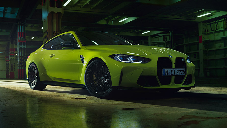 BMW M4 G82, vista de tres cuartos del lateral, parado BMW serie M BMW M4 G82, vista de tres cuartos del lateral, parado