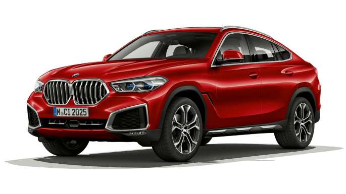 BMW X6 con BMW xLine en perspectiva frontal de tres cuartos.